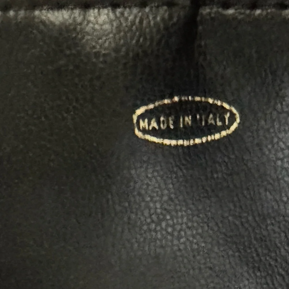 Authentic CHANEL bag - Picture 8 of 11